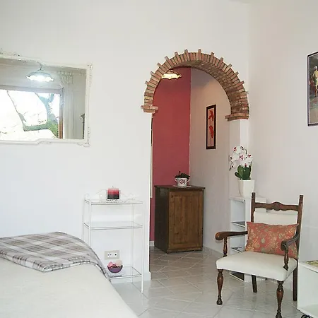 La Casa Del Gelso לינה וארוחת בוקר