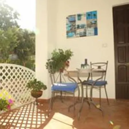 La Casa Del Gelso Bed & Breakfast Acquafredda