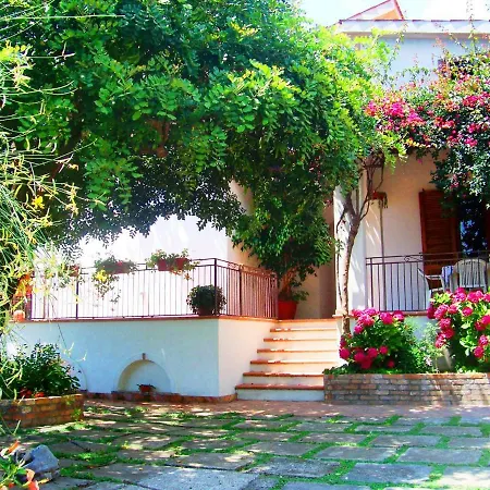 לינה וארוחת בוקר La Casa Del Gelso אקוואפרדה