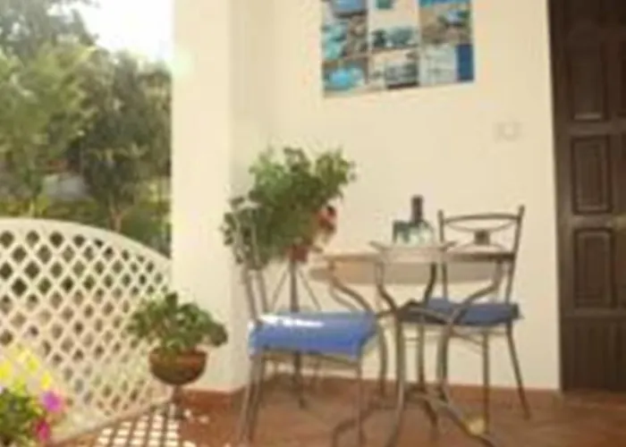 La Casa Del Gelso Bed & Breakfast Acquafredda